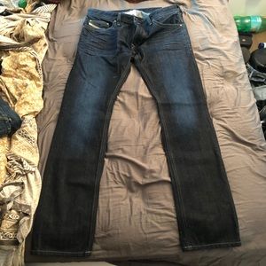 Diesel Rare Wash Thavar Jeans with no Stretch, 100% cotton. Wash ORZ32